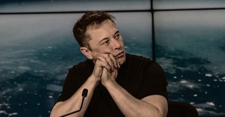 Elon Musk chce obudzić trupa, aby konkurować z TikTok