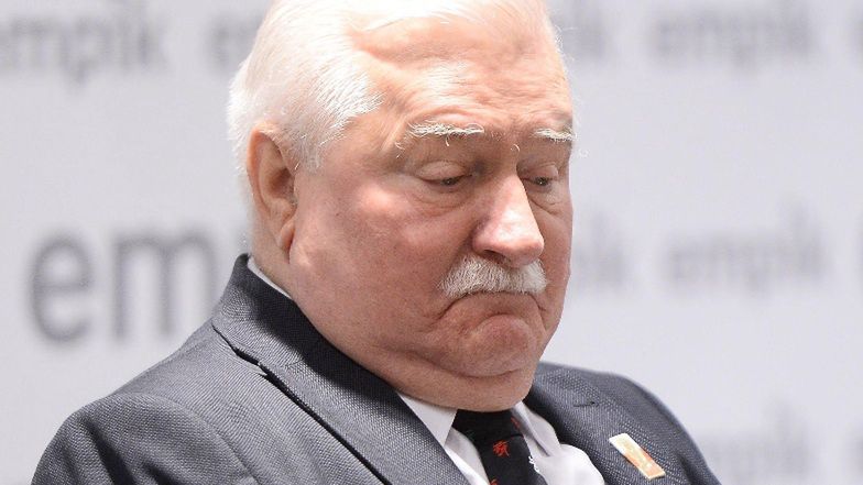 Lech Wałęsa oznajmia: "JESTEM BANKRUTEM"