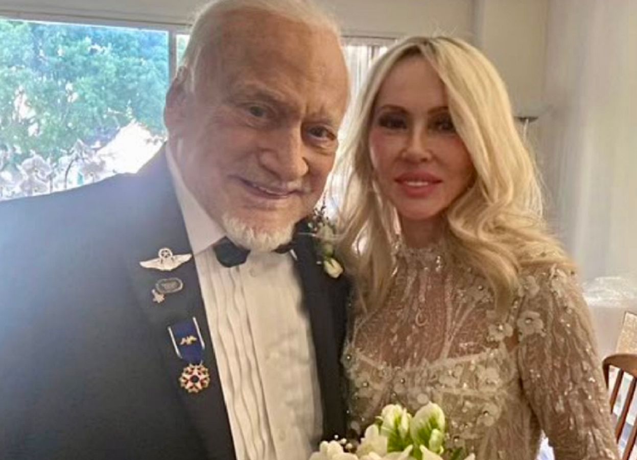 Drugi człowiek na Księżycu wziął ślub. W swoje 93 urodziny