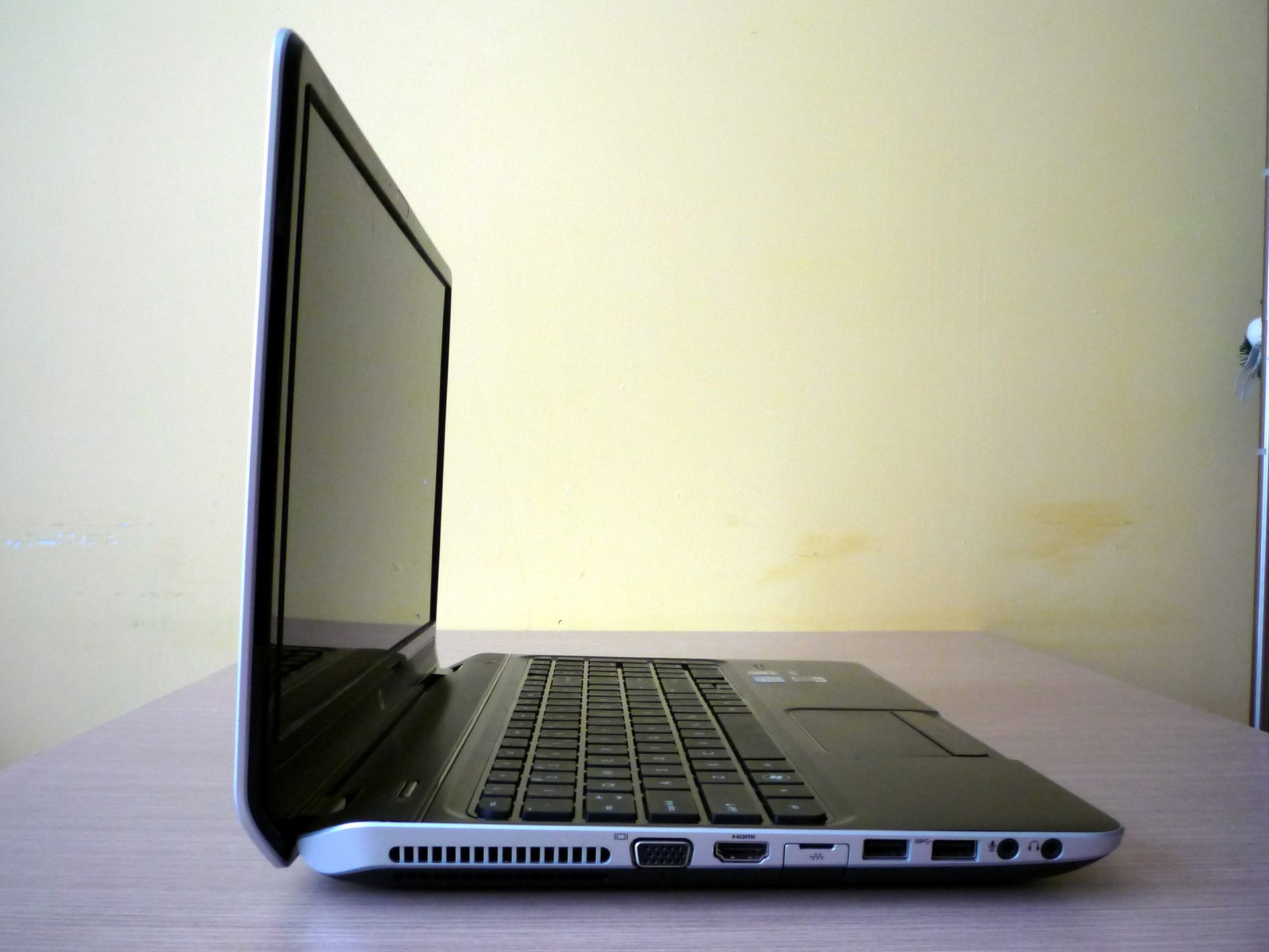 HP Pavilion dv6-7070ew – jadąc na wstecznym… [test] 2