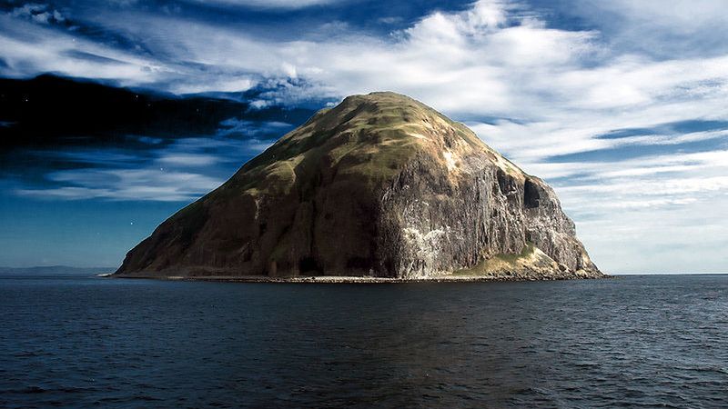 Kto da 11 milionów złotych za bezludną wyspę? 1