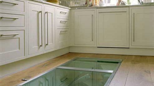 Drzwi w podłodze prowadzące do Narni miłośników wina 1