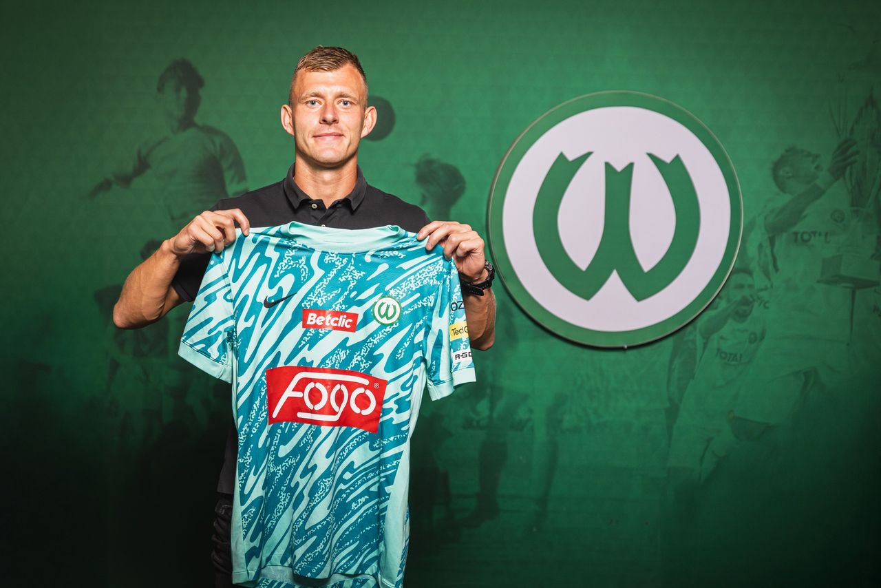 Nowy bramkarz w Warcie Poznań. Jakub Kosiorek dołącza do zespołu Macieja Tokarczyka