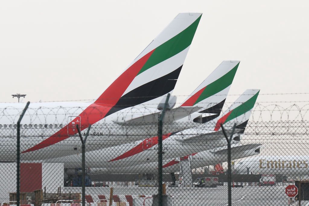 Emirates dotknął kryzys pandemii. Przewoźnik planuje zwolnić aż 30 tys. osób