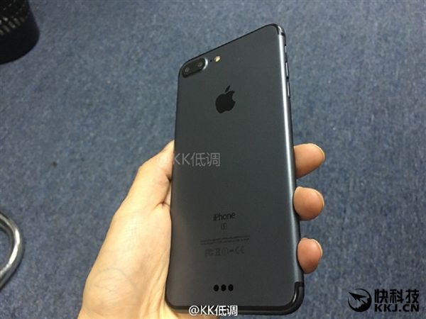 iPhone 7 Plus miał być inny. Dlaczego Apple w ostatniej chwili zmienił projekt? 6