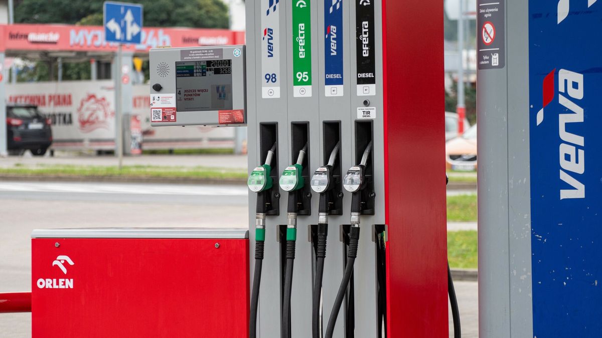 Nie ma już śladu po 5,99 zł za litr paliwa na stacjach