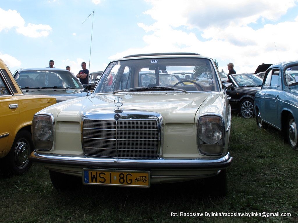 Mercedes W114