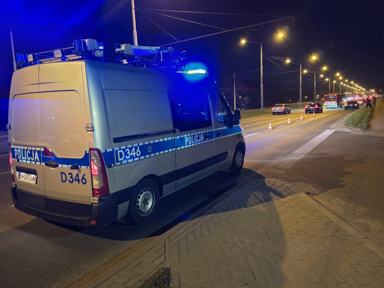 Lublin: Wyjeżdżał ze stacji paliw. Doprowadził do zderzenia trzech aut