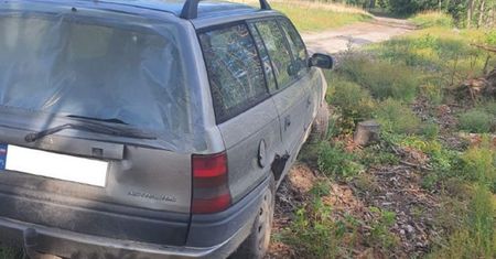 Policyjny pościg za nastolatkiem. Chciał uciec z kolegą