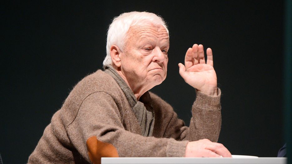 Marian Opania