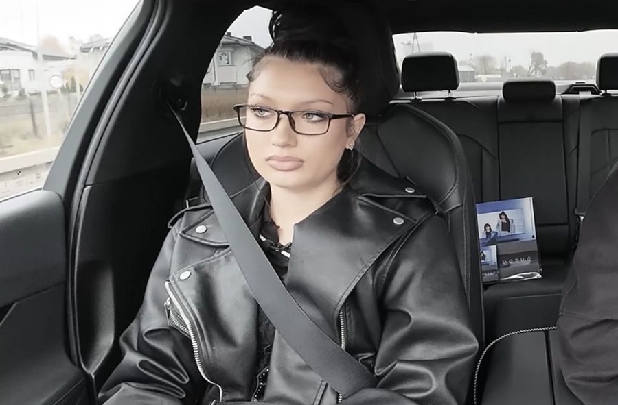 Viki Gabor tłumaczy się z piosenki o używkach