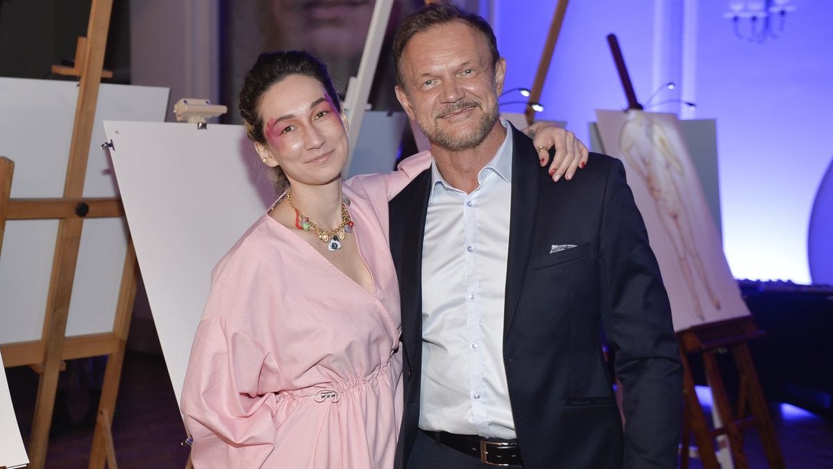 Anastazja Pazura, Cezary Pazura 