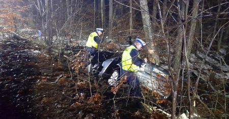 Dwie osoby nie żyją, 12-latek w szpitalu. Tragedia na drodze