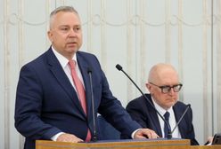 Poparł kontrowersyjną ustawę. Senator wyrzucony