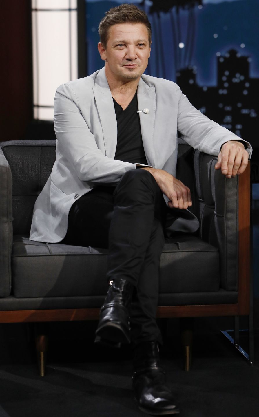Jeremy Renner niebawem przejdzie już drugą operację. Jego rodzina zabrała głos