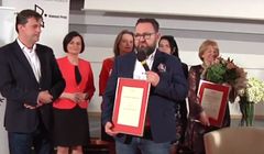 Wojciech Biedroń i Dorota Kania z nagrodami Wolności Słowa od SDP, Jerzy Jachowicz z Laurem