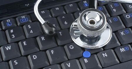 Jak dbać o laptopa? Co trzeba, a czego nie wolno robić?