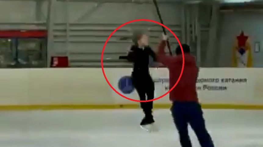 Popisy 11-latki na łyżwach