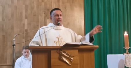 "To morderstwo". Znany ksiądz wraca do kontrowersyjnego tematu