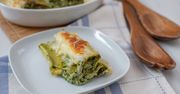 Cannelloni nadziewane szpinakiem, zapiekane z serem żółtym