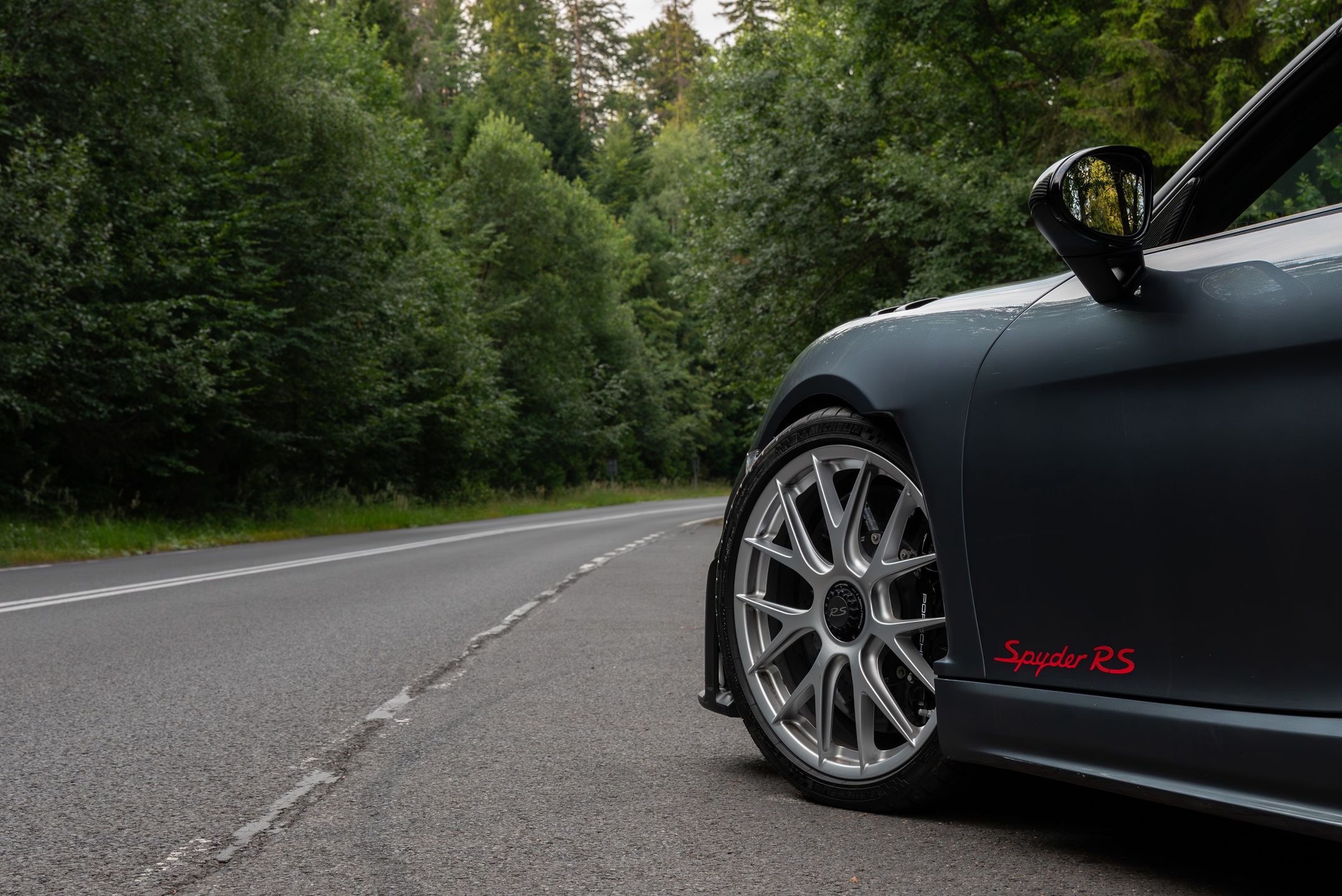 Porsche 718 Spyder RS