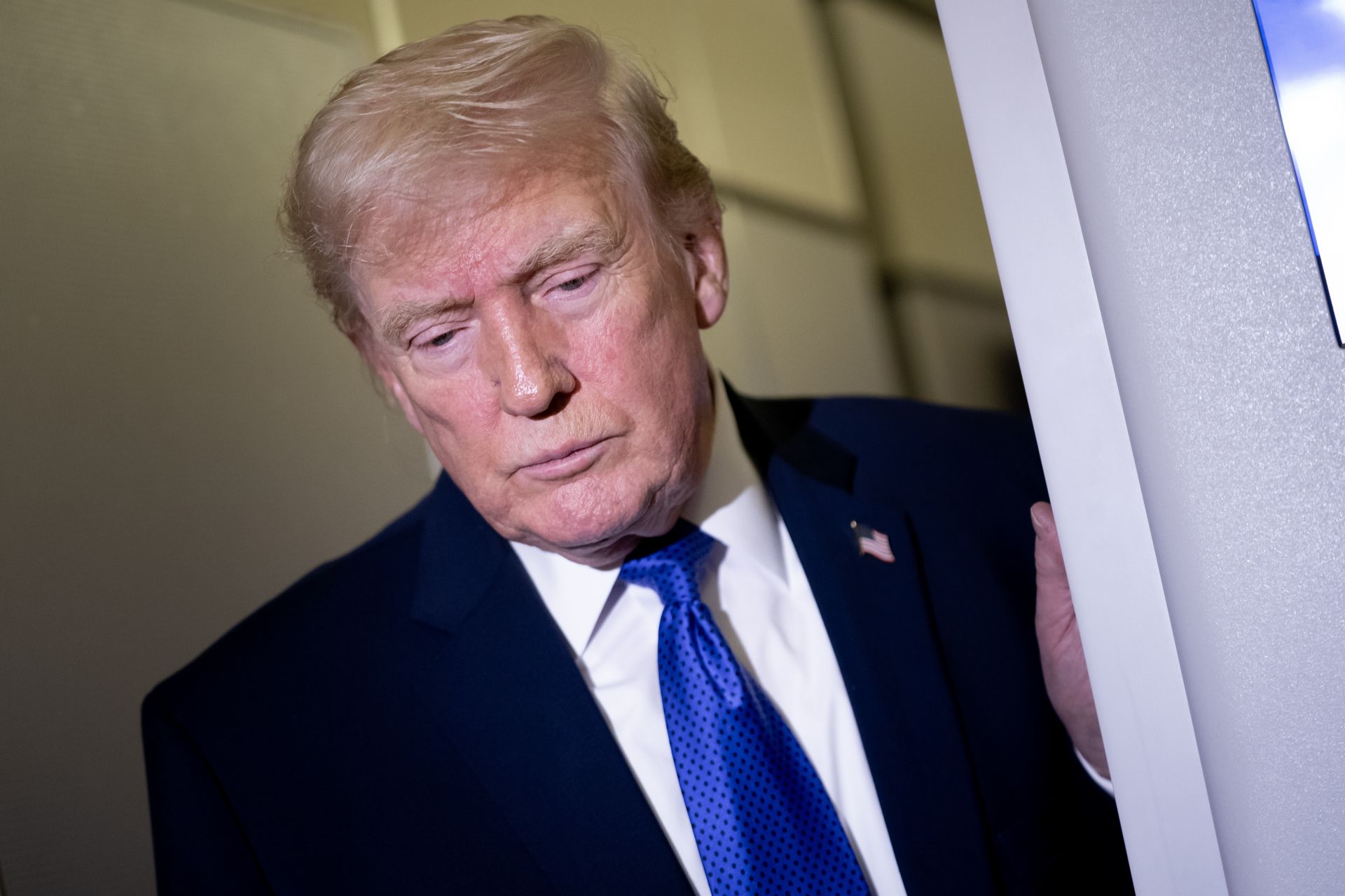 USA przenoszą wojska, Trump obraża Bidena, Wrocław ewakuowany
