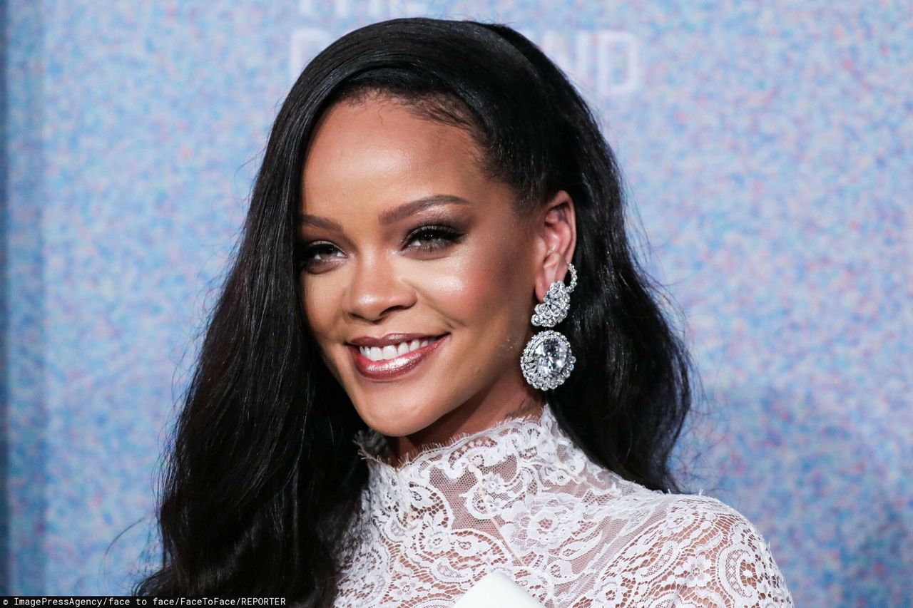 Rihanna jest w ciąży. Są pierwsze zdjęcia ciężarnej gwiazdy