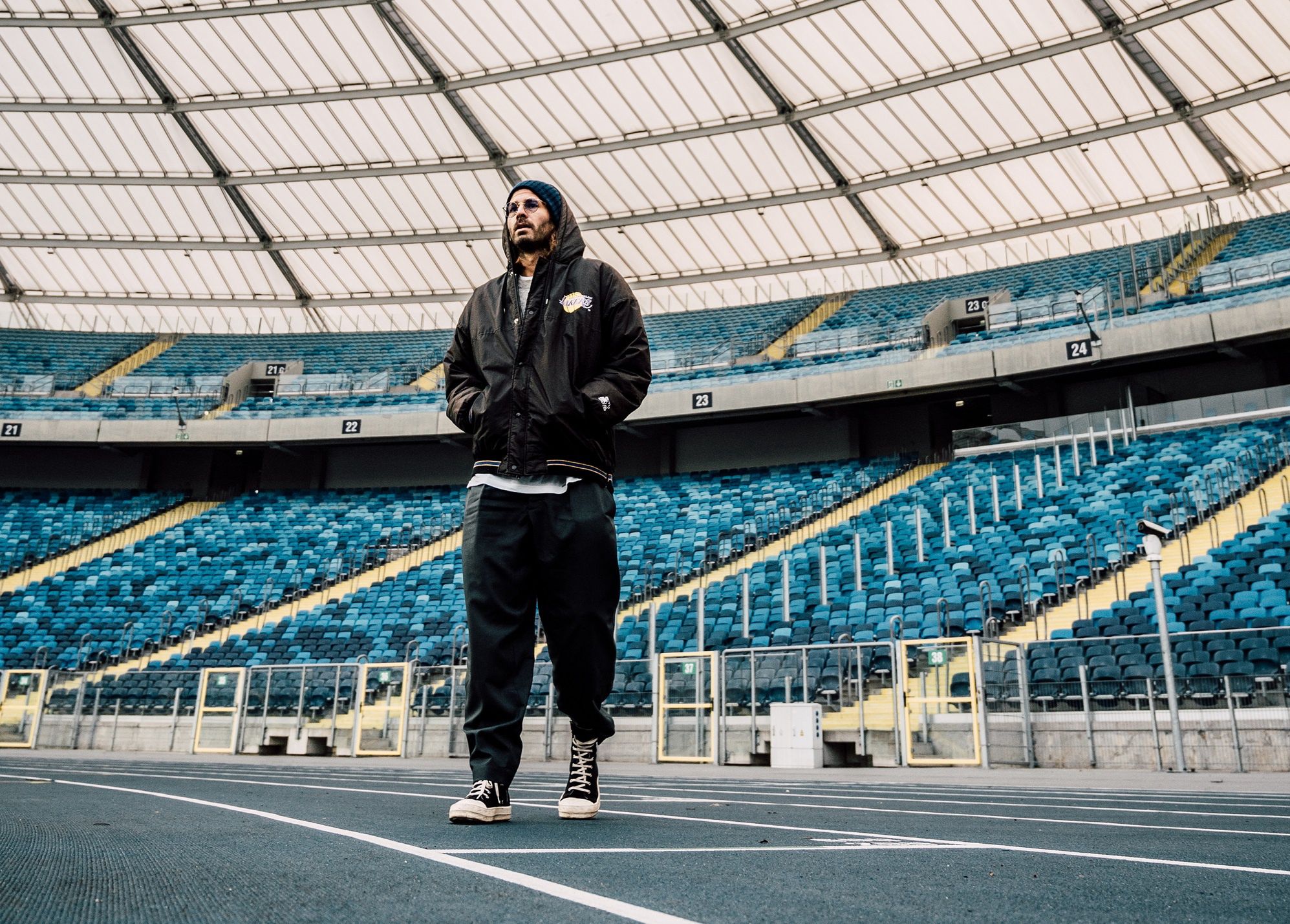 JIMEK pojawi się na Stadionie Śląskim z orkiestrą symfoniczną i plejadą gwiazd polskiego hip-hopu