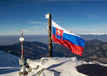 Polacy usłyszeli wołanie o pomoc w Tatrach. Węgier utknął na skale