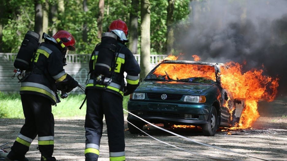 25.04.2018 WROCLAW
CWICZENIA WOJSKOWE I SLUZB RATOWNICZYCH KRYZYS 18 STRAZ POZARNA GASI PLONACY SAMOCHOD OKOLICE STADIONU OLIMPIJSKIEGO WROCLAW 
GAZETA WROCLAWSKA
TOMASZ HOLOD / POLSKA PRESS