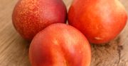 Te osoby powinny jeść nektarynki. Pomogą uporać się z uciążliwymi dolegliwościami i zrzucić kilogramy