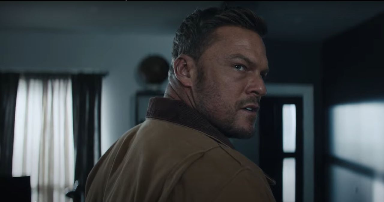 Alan Ritchson jako tytułowy Jack Reacher