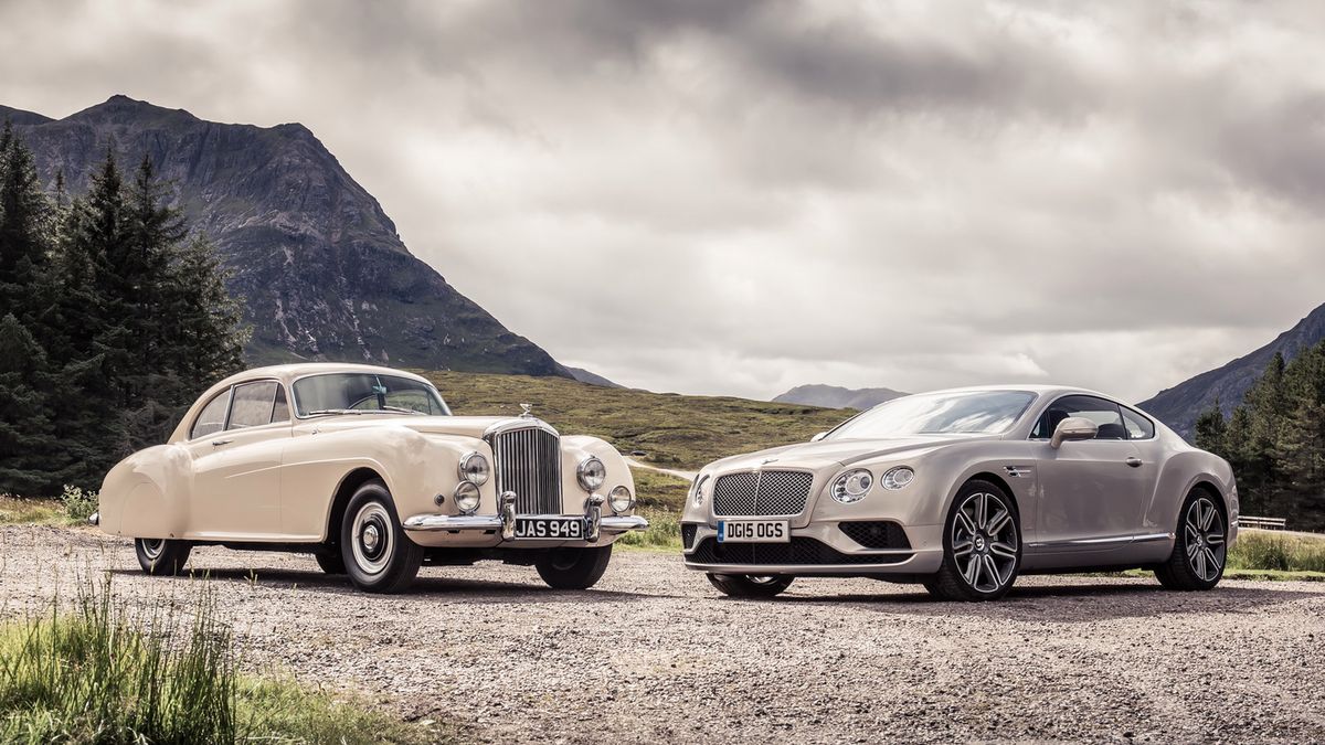 Bentley postawił swojego współczesnego grand tourera obok jego przodka - R Type'a Continentala. Jest to wóz z 1952 roku. W swoim czasie był najszybszym produkowanym czteromiejscowym samochodem. Osiągał około 190 km/h. Powstało tylko 208 egzemplarzy tego pojazdu. Za jego rozwój odpowiadali między innymi inżynierowie z Rolls-Royce'a i Mullinera. Ważące 1700 kg auto było napędzane przez 6-cylindrowy rzędowy silnik o pojemności 4,6 l. W standardowym R Type jednostka ta rozwijała około 130 KM.