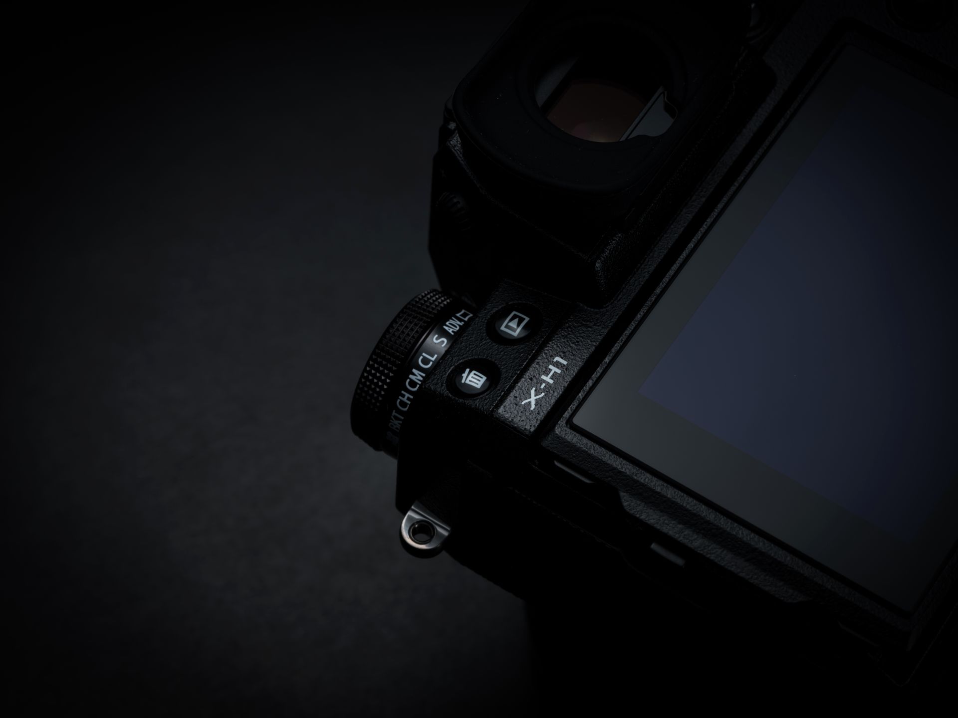 Fujifilm X-H1 - flagowy aparat do sportu i filmowania 12