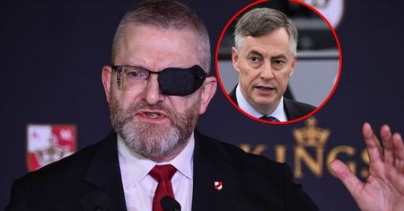 "Zamknij się". Braun i ostra reakcja w Brukseli
