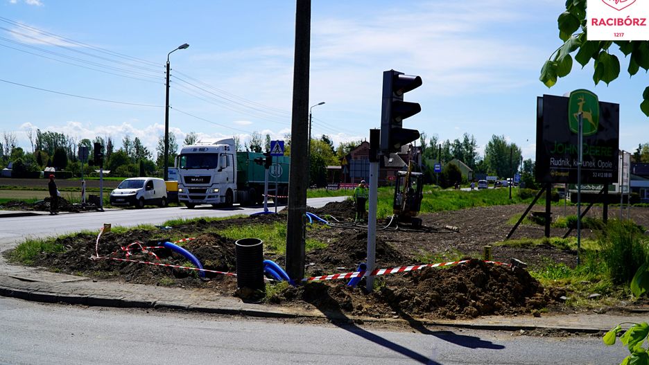 Racibórz. W mieście rozpoczął się remont świateł drogowych. 