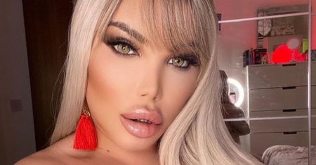 Żywy Ken został Barbie. Cały czas powiększa biust - istnieje obawa, że pęknie
