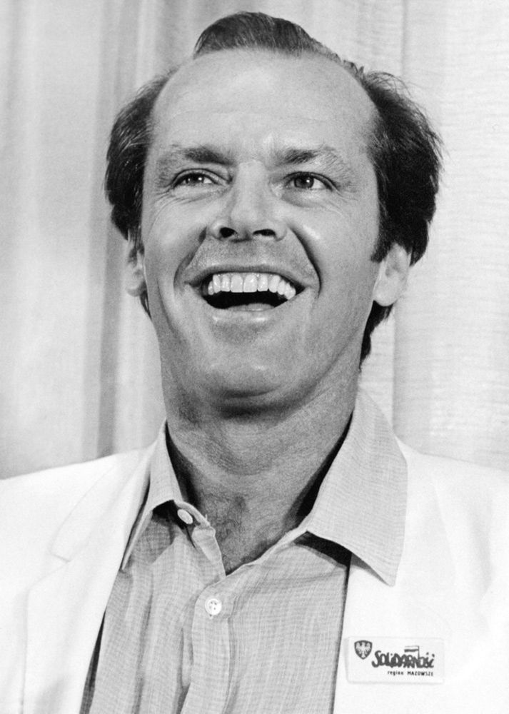 Jack Nicholson ze znaczkiem "Solidarności"