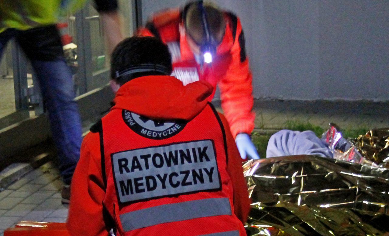 Kurzyna Mała: Niemal 6 promili alkoholu u 40-latka. Leżał na poboczu