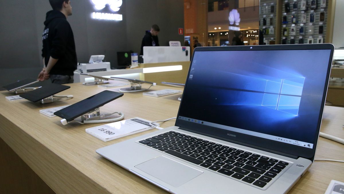 Sprzedaż laptopów, PC i tabletów mocno w górę w 2020 roku /fot. GettyImages