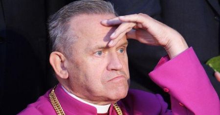 Zgłaszają się nowe ofiary księdza Jankowskiego. "Boją się ujawnić. Opisują, jak ksiądz się przy nich masturbował"