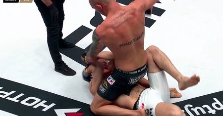 Fame MMA 9. Mortalcio - Krycha. Potężne ciosy Wilczaka! Sędzia przerwał walkę