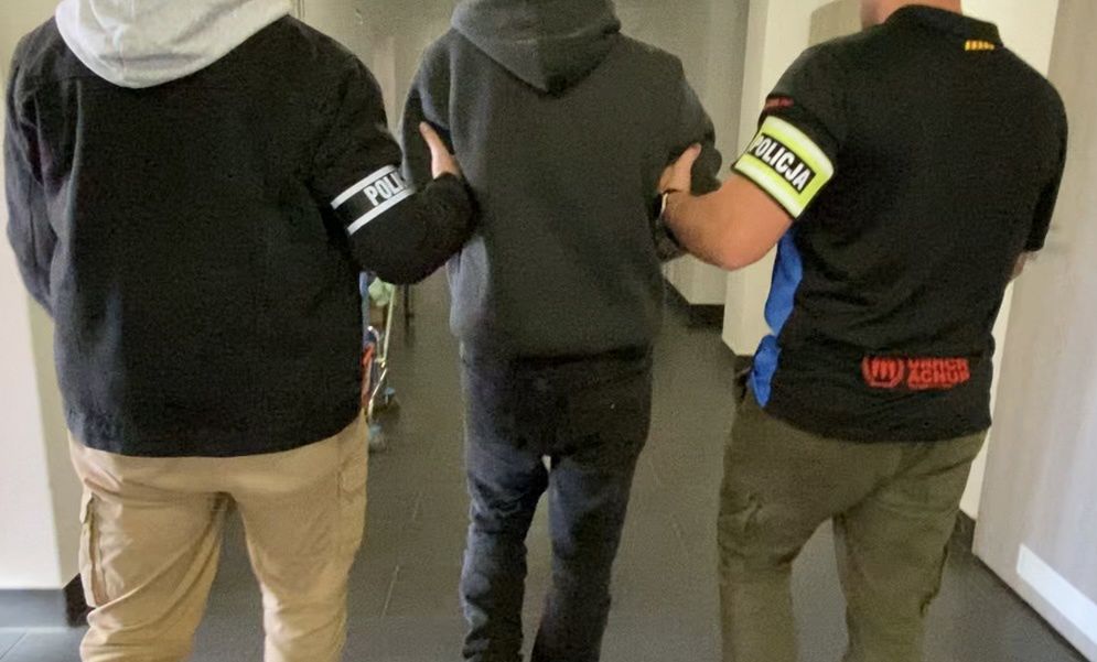 Włodary: Strzelał z wiatrówki w kierunku szkoły. 38-latek w areszcie