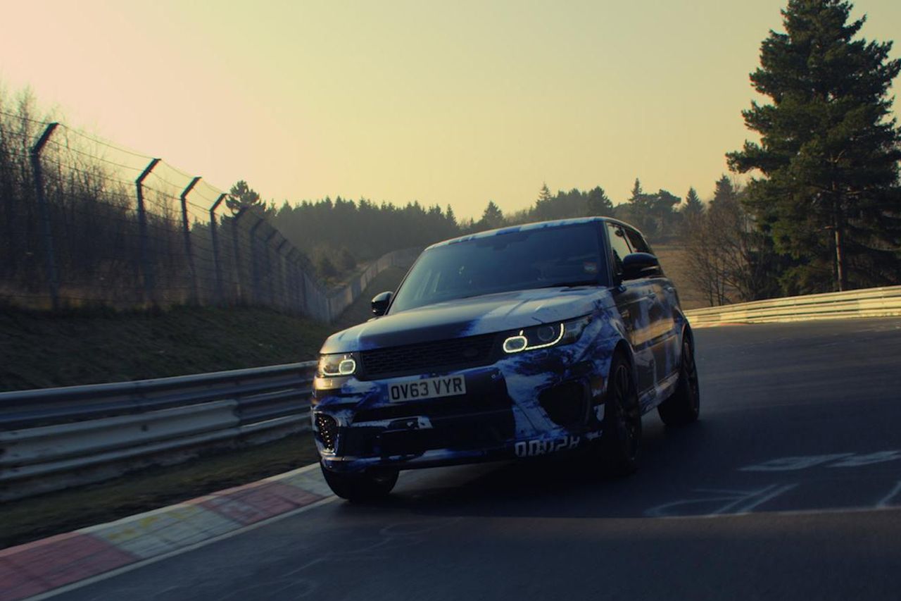Range Rover Sport SVR - najszybszy SUV Zielonego Piekła [wideo]