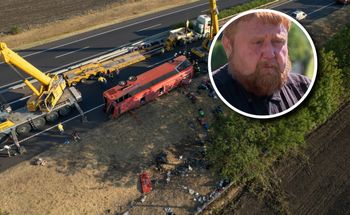 Wypadek autokaru. Sołtys wsi Siedliska mówi o "czarnym dniu"