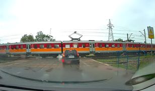 O krok od tragedii. Dróżnik nie zamknął rogatek