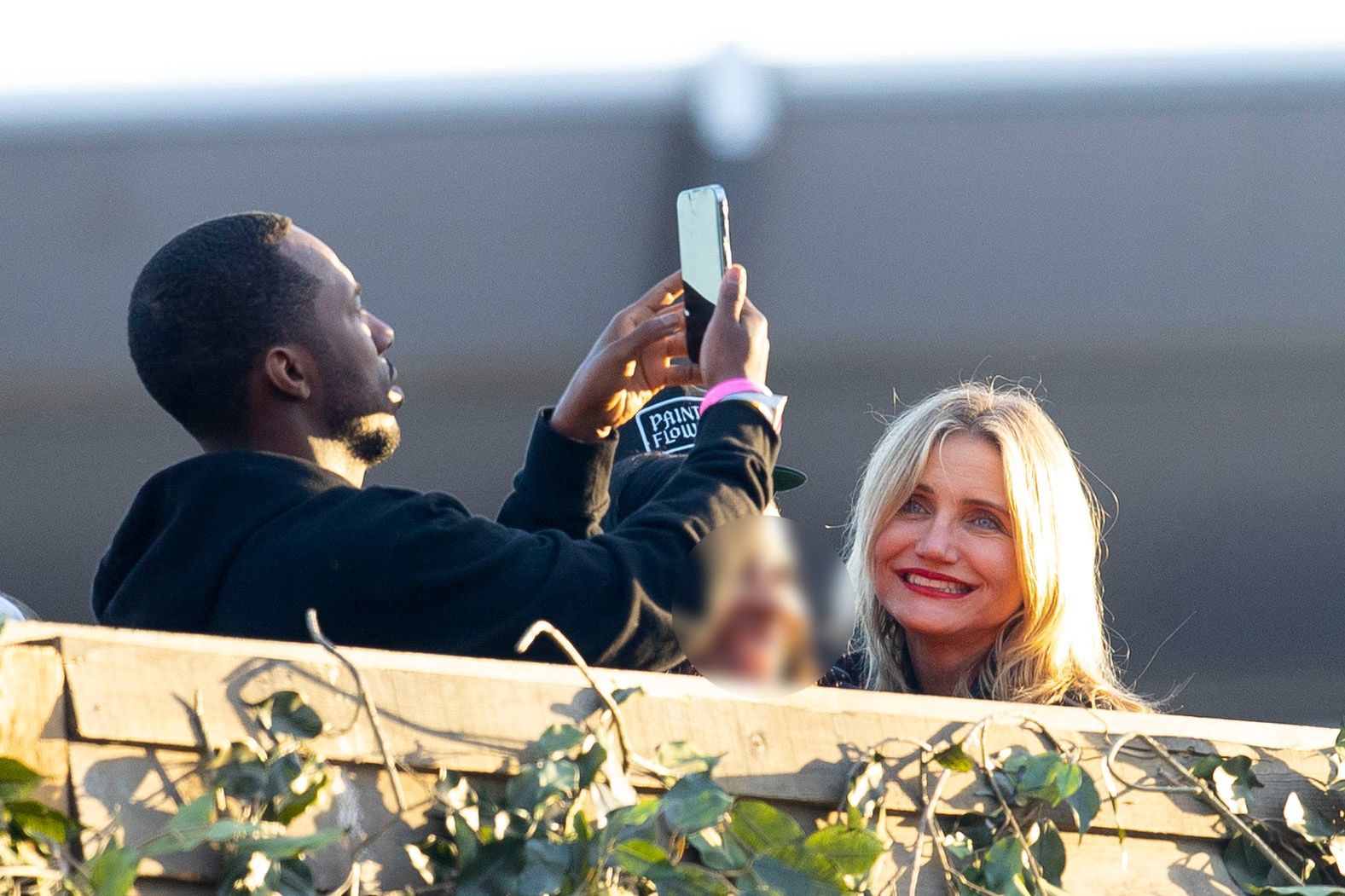 Partner Adele i jej były mąż podziwiają koncert wokalistki