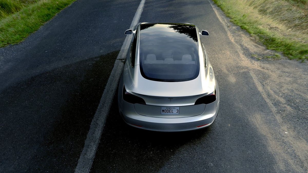 Nazwa systemu Tesli może być myląca