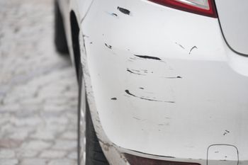 Trzy ważne zasady na drodze. Po prostu nie zderzakuj