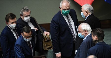 Wyrok WSA ws. wyborów korespondencyjnych. Tak w rządzie przerzucają się odpowiedzialnością